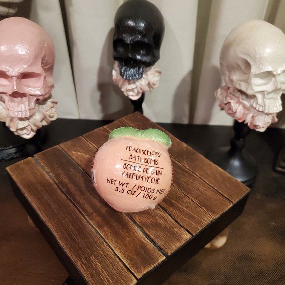 5/$20 B•Pure Set of Two “Georgia” Peach Shaped Scented Bath Bomb - Picture 10 of 10